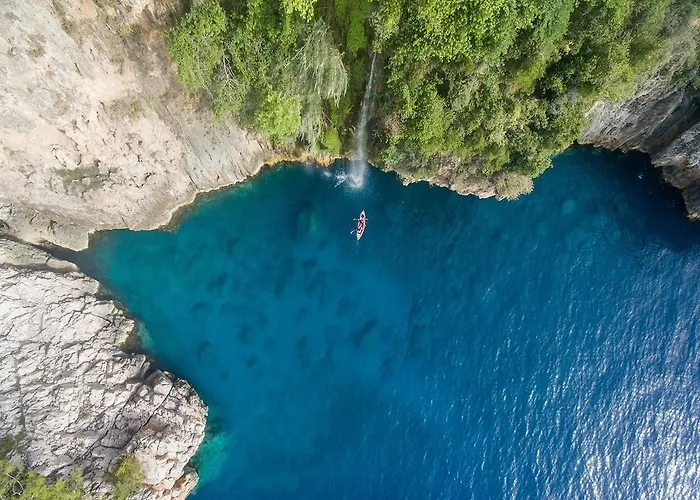 札克罗里琪雅酒店 3* 法拉尔雅